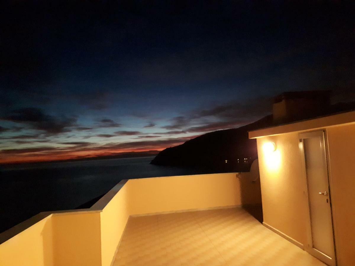 Appartamenti Enrica With Amazing View モネーリア エクステリア 写真